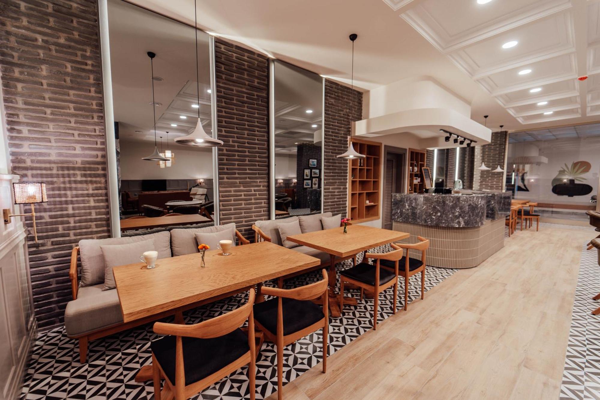 Fortunella Suites 피니케 외부 사진